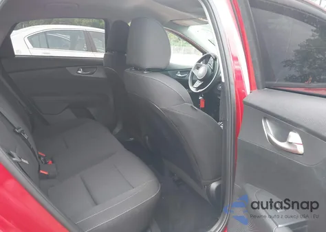 2020 Kia Forte Lxs z USA, uszkodzony, nr VIN 3KPF24AD7LE260940